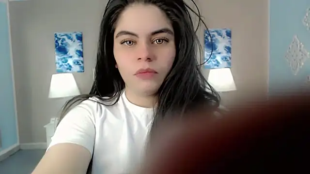 maddissonivanova online show from November 15, 2025, 7:43 pm