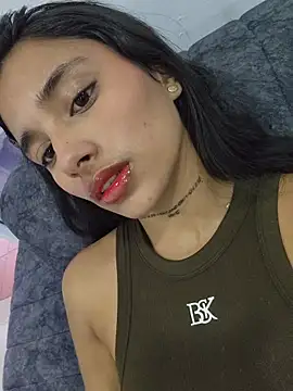 Lorena Mcfly online show from April 18, 2026, 11:36 am