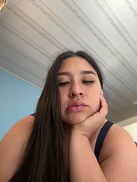 Snapshot of BELLAALEJA chatting on September 28, 2025, 7:19 pm BELLAALEJA online show from September 28, 2025, 7:19 pm