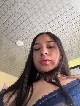 Snapshot of BELLAALEJA chatting on April 9, 2026, 7:41 pm BELLAALEJA online show from April 9, 2026, 7:41 pm