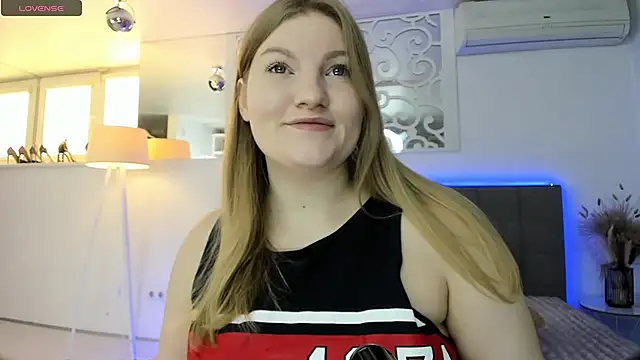 AshleyJoness online show from October 19, 2025, 4:57 am