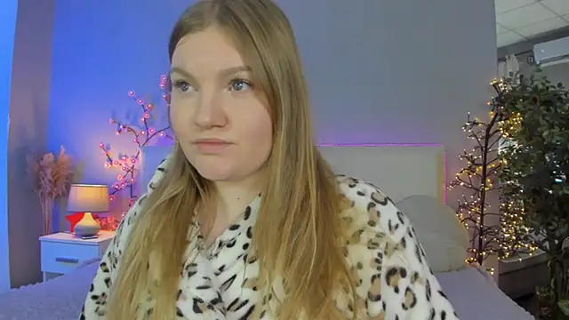 AshleyJoness online show from April 9, 2026, 6:13 am