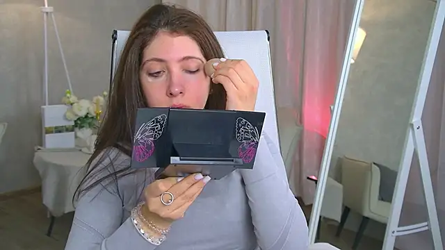 Mary Miiller online show from November 23, 2025, 7:30 am