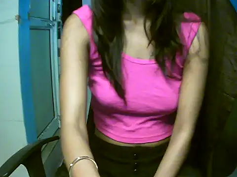RENUKA RAJPUT online show from June 28, 2026, 1:55 am