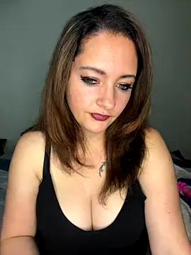 Snapshot of XADICTIVEX chatting on September 25, 2025, 8:23 pm XADICTIVEX online show from September 25, 2025, 8:23 pm