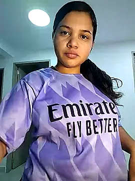 Snapshot of Eimy-04 chatting on November 15, 2025, 5:27 am Eimy-04 online show from November 15, 2025, 5:27 am