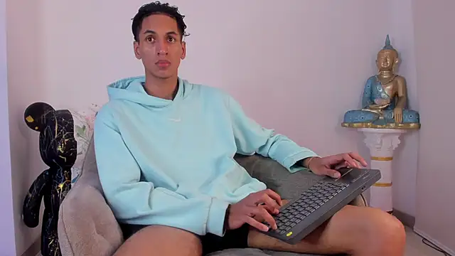 Snapshot of CamiiloRivera chatting on September 26, 2025, 7:12 am CamiiloRivera online show from September 26, 2025, 7:12 am