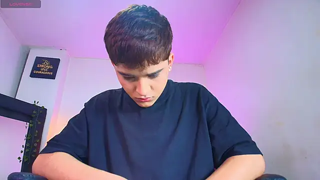 Lucass love online show from December 19, 2025, 1:29 pm