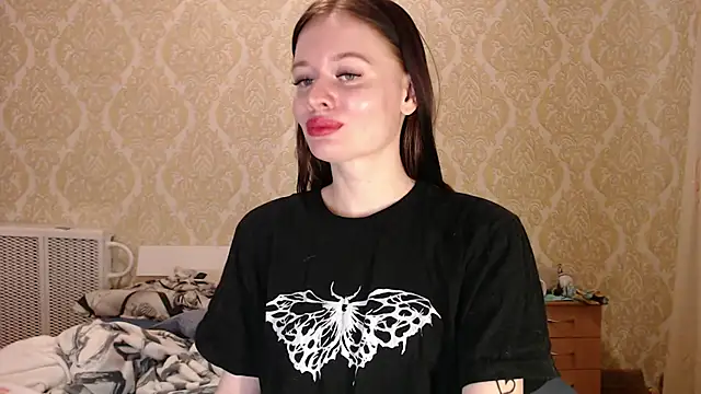 Snapshot of Kitkaat00 chatting on October 1, 2025, 2:56 pm Kitkaat00 online show from October 1, 2025, 2:56 pm