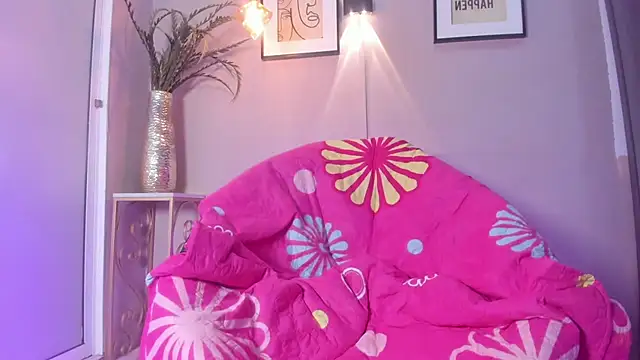 dulce fiore07 online show from September 14, 2025, 12:37 pm