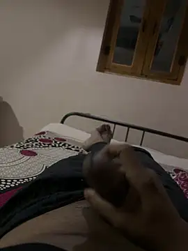 Snapshot of tippytop_311 chatting on October 5, 2025, 7:56 pm tippytop 311 online show from October 5, 2025, 7:56 pm