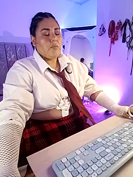 AndreaKinky online show from October 29, 2025, 8:38 am