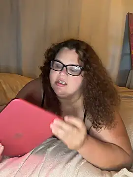 Fatpussybigass online show from July 14, 2026, 11:10 pm