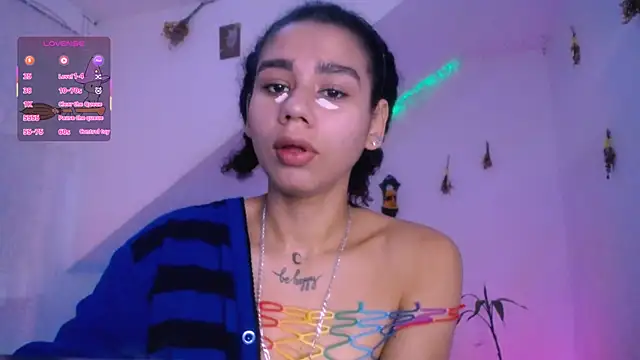 Snapshot of Nocturnawitch chatting on October 9, 2025, 4:05 pm Nocturnawitch online show from October 9, 2025, 4:05 pm