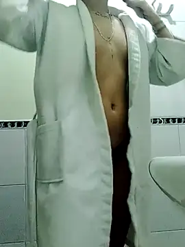 Snapshot of Nocturnawitch chatting on October 29, 2025, 12:18 pm Nocturnawitch online show from October 29, 2025, 12:18 pm