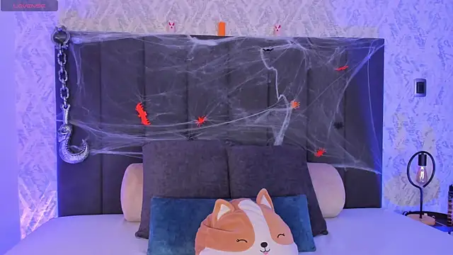 Snapshot of dana_hazze chatting on October 29, 2025, 8:43 pm dana hazze online show from October 29, 2025, 8:43 pm