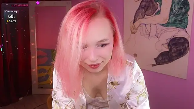 NaomiYoru online show from May 9, 2026, 8:47 pm