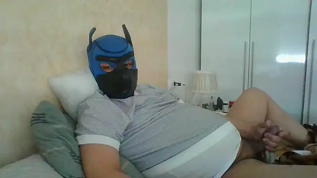 Snapshot of soumicuckold1 chatting on April 5, 2026, 12:24 pm soumicuckold1 online show from April 5, 2026, 12:24 pm