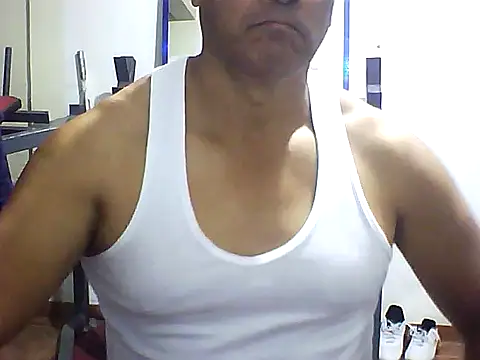 sexigym35 online show from October 8, 2025, 10:07 pm