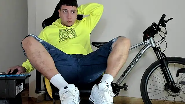 HELLSTAR online show from October 20, 2025, 8:04 am