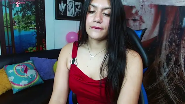 gigi gilt  online show from July 11, 2026, 9:05 pm