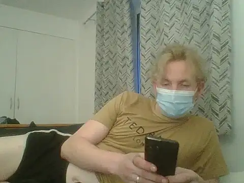 billienomates online show from September 21, 2025, 5:20 am