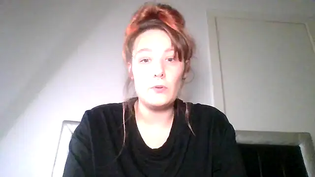 ScottoshThickThighs online show from December 2, 2025, 5:35 am