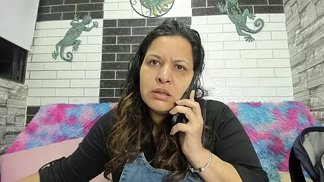Sandra Milf love online show from October 1, 2025, 3:12 am