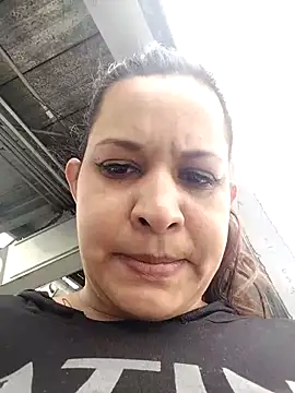Sandra Milf love online show from October 5, 2025, 5:11 pm