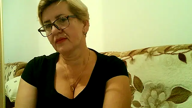 Dana4921 online show from October 15, 2025, 5:02 pm