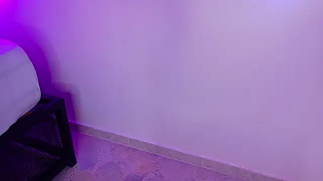 Taylorsmitth  online show from January 8, 2026, 11:45 am