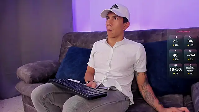 j deex online show from November 20, 2025, 12:44 am