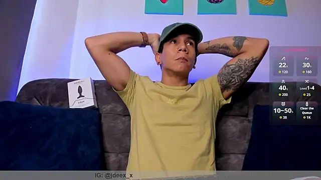 j deex online show from November 25, 2025, 4:29 pm