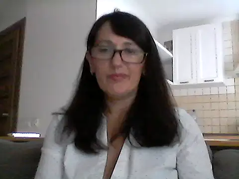 Snapshot of Elena48324 chatting on September 24, 2025, 11:46 am Elena48324 online show from September 24, 2025, 11:46 am