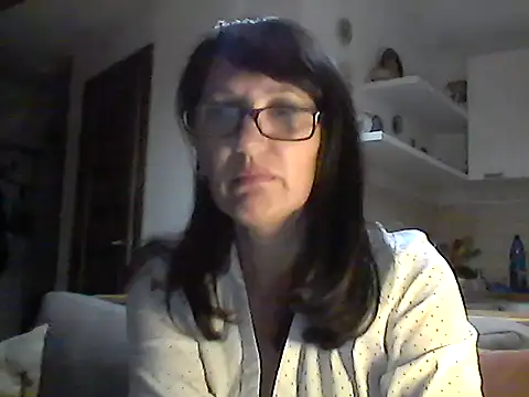 Snapshot of Elena48324 chatting on October 9, 2025, 5:00 pm Elena48324 online show from October 9, 2025, 5:00 pm