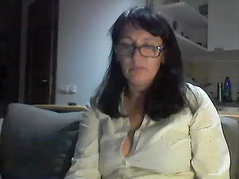 Snapshot of Elena48324 chatting on October 13, 2025, 5:46 pm Elena48324 online show from October 13, 2025, 5:46 pm