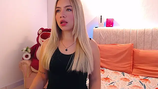  Tiffany1 online show from November 26, 2025, 5:58 pm