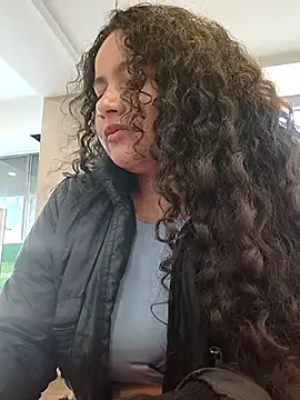 Yaya watson online show from November 20, 2025, 7:35 pm