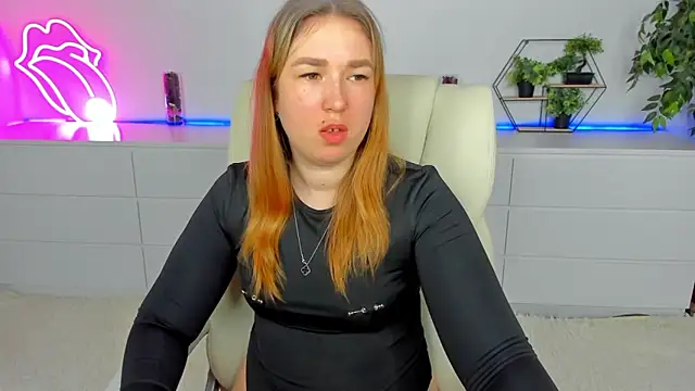 Sofii darling online show from February 13, 2026, 5:42 pm