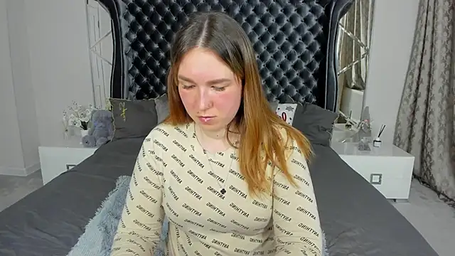 Snapshot of Sofii_darling chatting on March 8, 2026, 5:39 pm Sofii darling online show from March 8, 2026, 5:39 pm