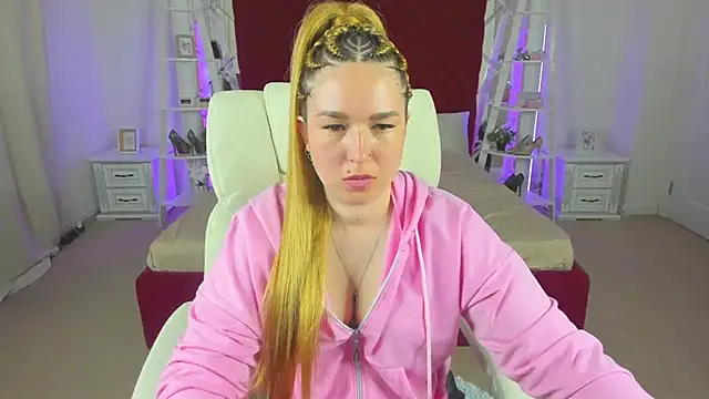 Snapshot of Sofii_darling chatting on March 30, 2026, 4:30 pm Sofii darling online show from March 30, 2026, 4:30 pm