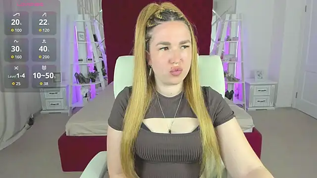 Snapshot of Sofii_darling chatting on April 7, 2026, 4:40 pm Sofii darling online show from April 7, 2026, 4:40 pm