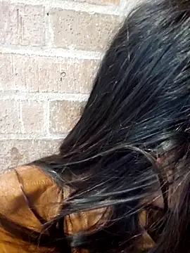 valentini villa online show from December 2, 2025, 12:27 am