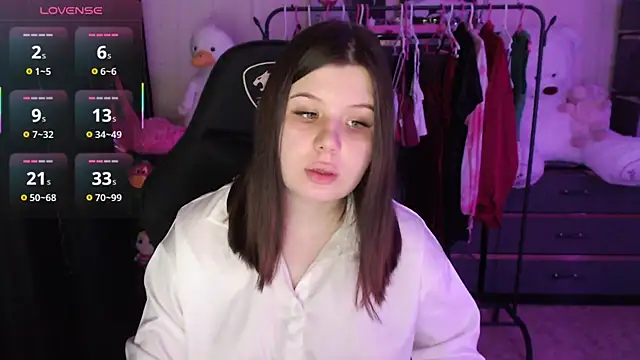 AmyVibess online show from March 30, 2026, 8:10 pm