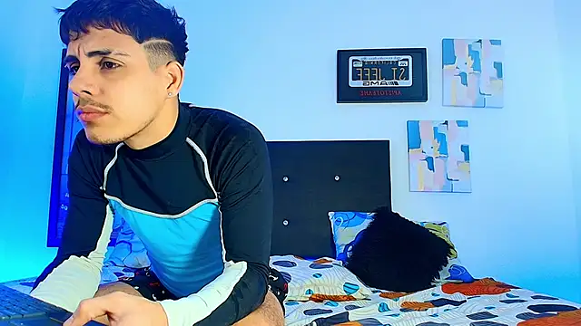 Luke Stone online show from October 28, 2025, 6:43 pm