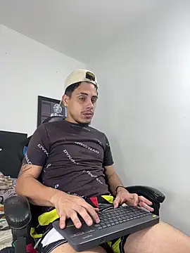 Luke Stone online show from April 16, 2026, 9:39 pm