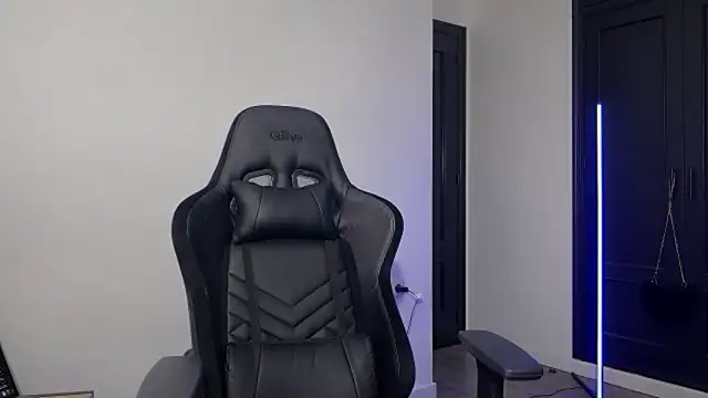 s meow online show from October 28, 2025, 12:58 am