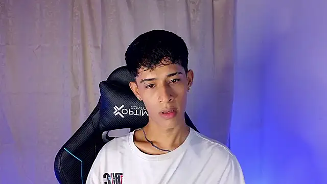 Danny cute 05 online show from February 14, 2026, 7:05 am