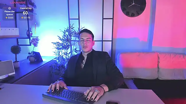 Dustin Sonne online show from December 15, 2025, 3:33 am