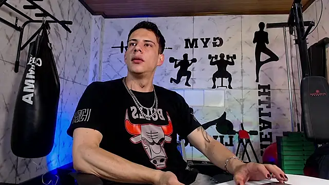 Snapshot of Dustin_Sonne chatting on July 19, 2026, 3:32 am Dustin Sonne online show from July 19, 2026, 3:32 am